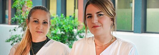 Infirmières et chercheuses : retour sur les premières expériences recherche de deux IPA