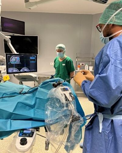 Des biopsies cérébrales hautement sécurisées, sous assistance robotisée