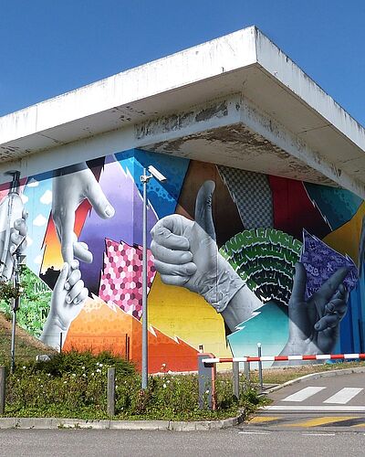 Inauguration de la fresque en reconnaissance des personnels du CHU